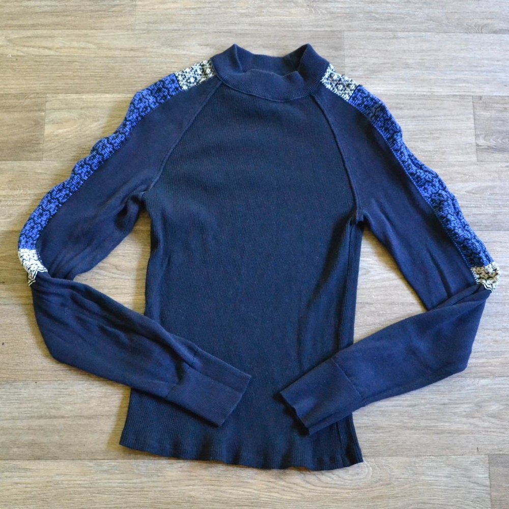 Free People Embroidered Sleeve Navy Ribbed High neck Sweater Size Small